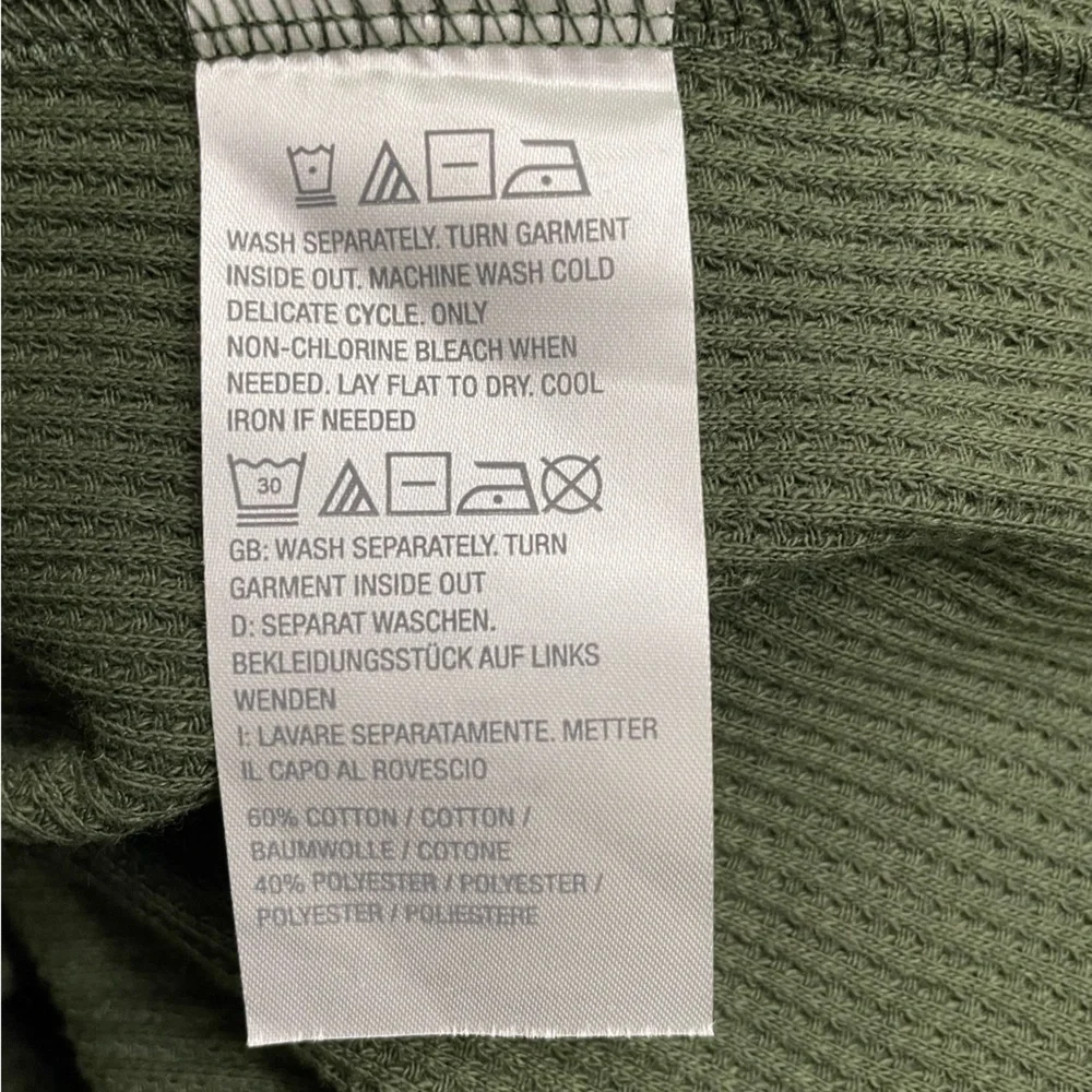 Raw edge seam pullover - Picture 5 of 7